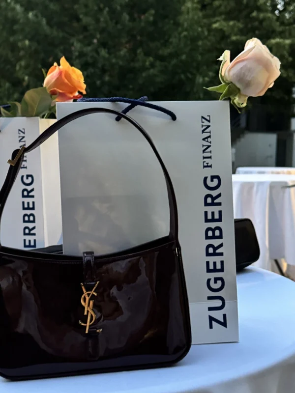 Prepare%20your%20portfolio%202025%20BAg.jpg
