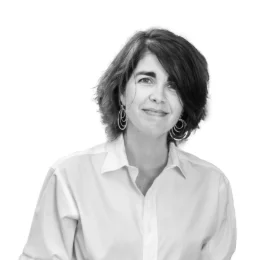 Liderar com mundo. Voluntariado: Quando o dar se transforma em receber, por Isabel Corte Real