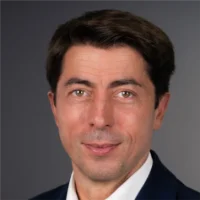 Sébastien Van Dyk : « L’équilibre femmes-hommes doit devenir réel, pas seulement affiché »